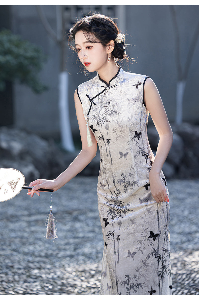 Chinese-style Sleeveless Cheongsam | Bamboo Leaf Butterfly Embroidered Qipao