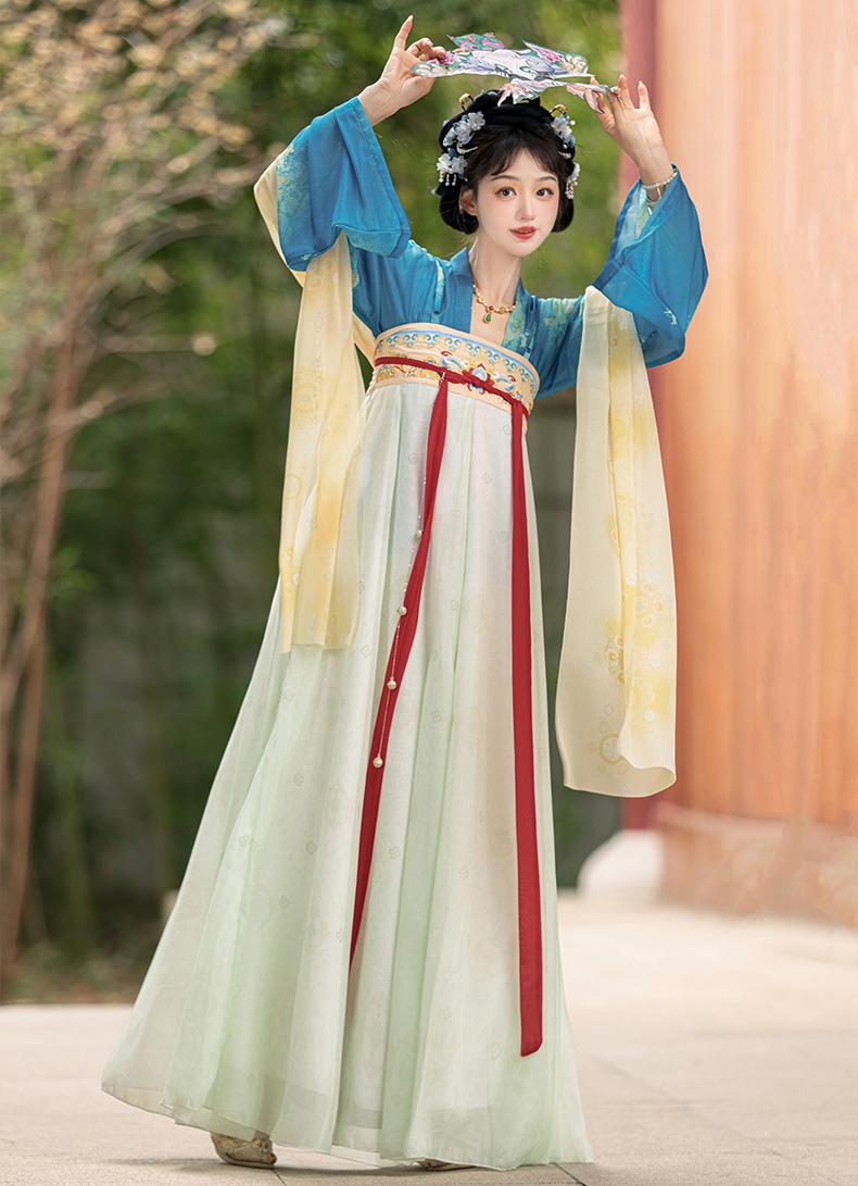 Traditional Chinese Hanfu Dress with Flowing Sleeves and Elegant Detailing