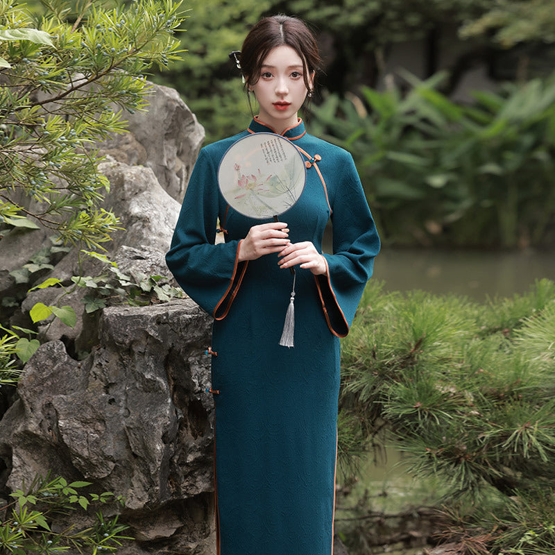Elegant Teal Chinese Qipao Dress Vintage Long Cheongsam with Bell Sleeves for Hanfu Look
