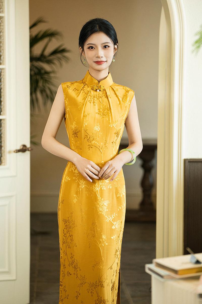 Elegant Sleeveless Brocade Cheongsam Vintage Floral Embroidered Qipao Dress