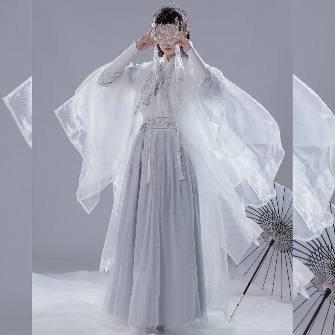 White Traditional Chinese Hanfu Costume for Men | Elegant Embroidered Robe with Long Sleeves and Umbrella