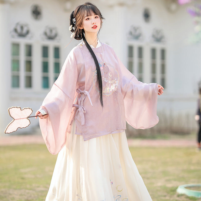 Elegant Embroidered Hanfu Set – Traditional Chinese Flowing Sleeves Outfit