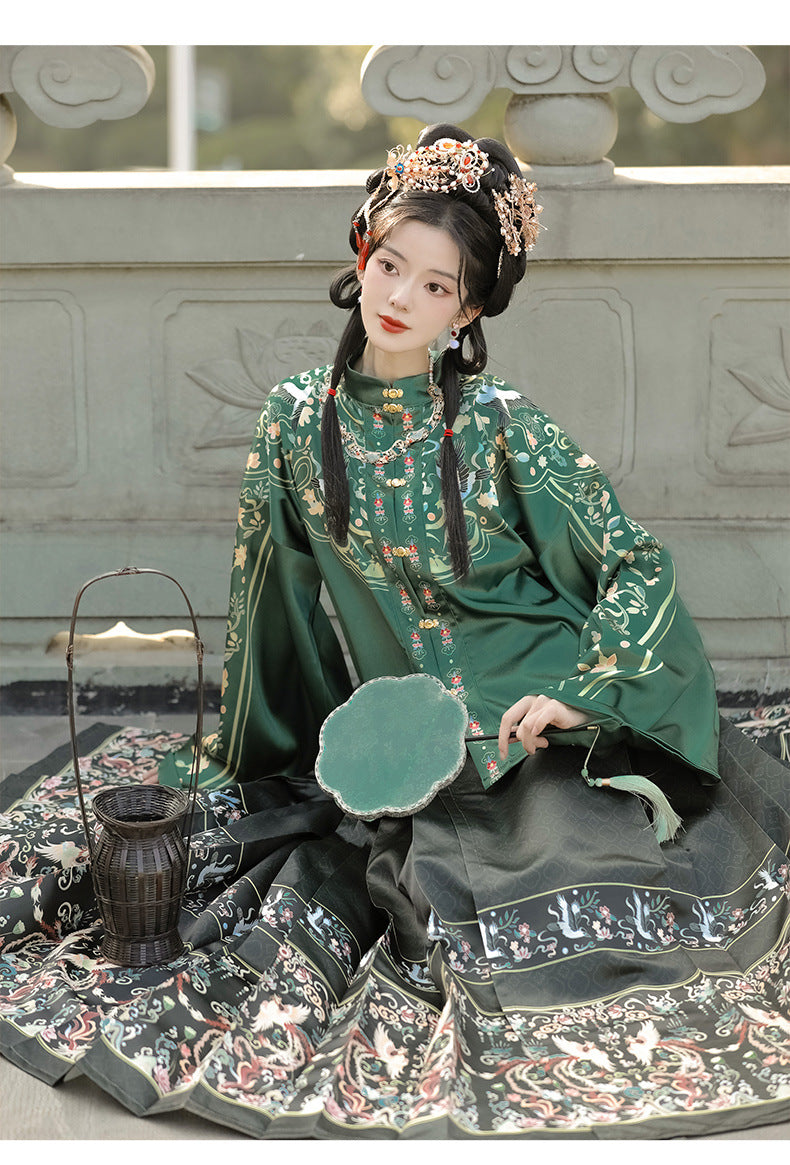 Elegant Green Embroidered Hanfu Set – Traditional Chinese Outfit for Women