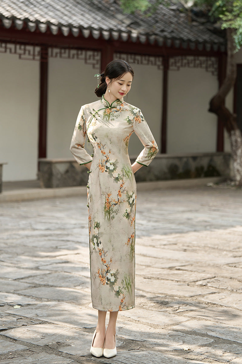 Beige Vintage Floral Jacquard Long-Sleeve Qipao