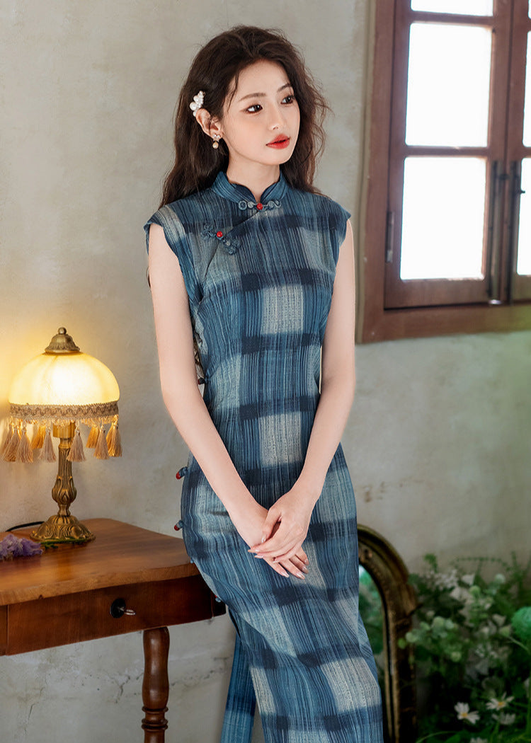 Blue Sleeveless Plaid Qipao Maxi | Vintage Minimal Slim