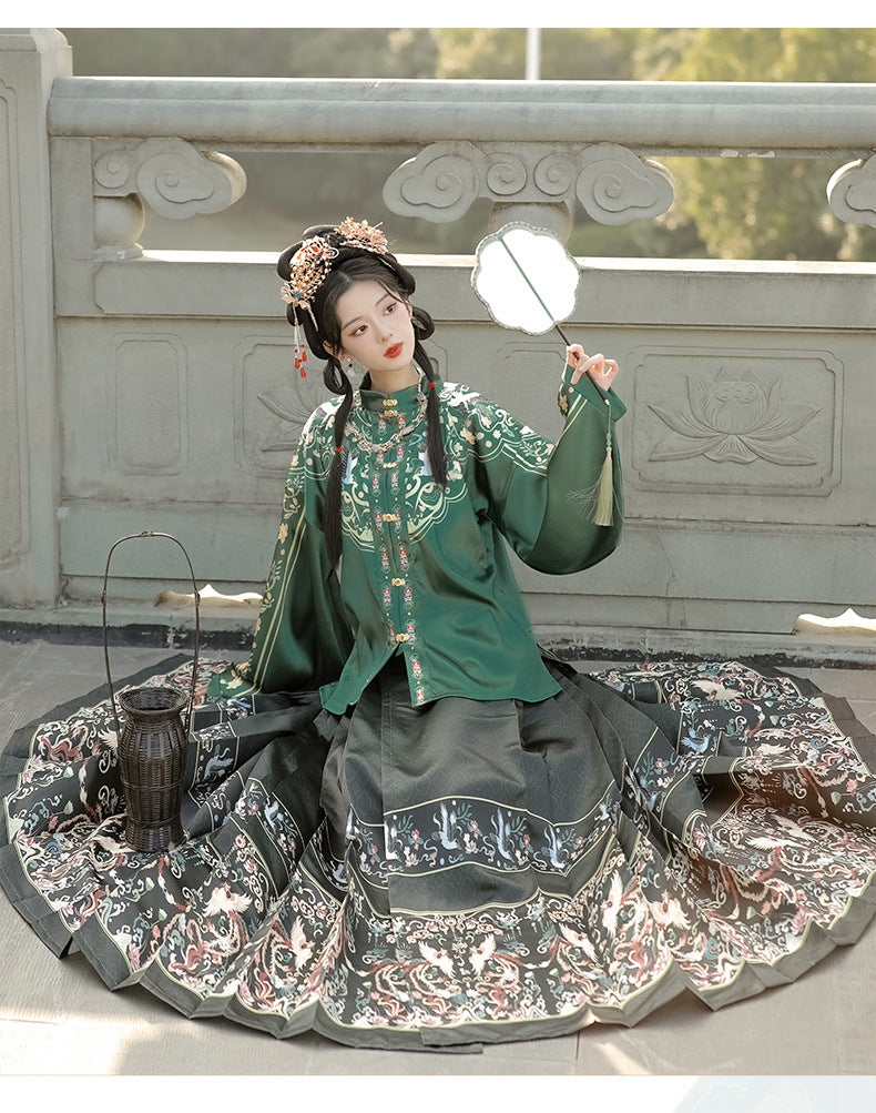 Elegant Green Embroidered Hanfu Set – Traditional Chinese Outfit for Women