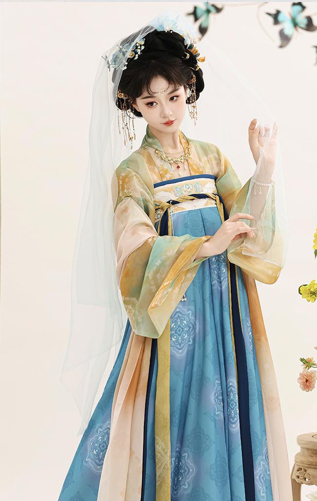 Traditional Chinese Hanfu Dress with Flowing Sleeves and Floral Embroidery