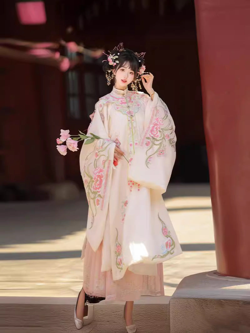 Ming Dynasty Hanfu Dress - Traditional Chinese Outfit for Graduation Ceremony