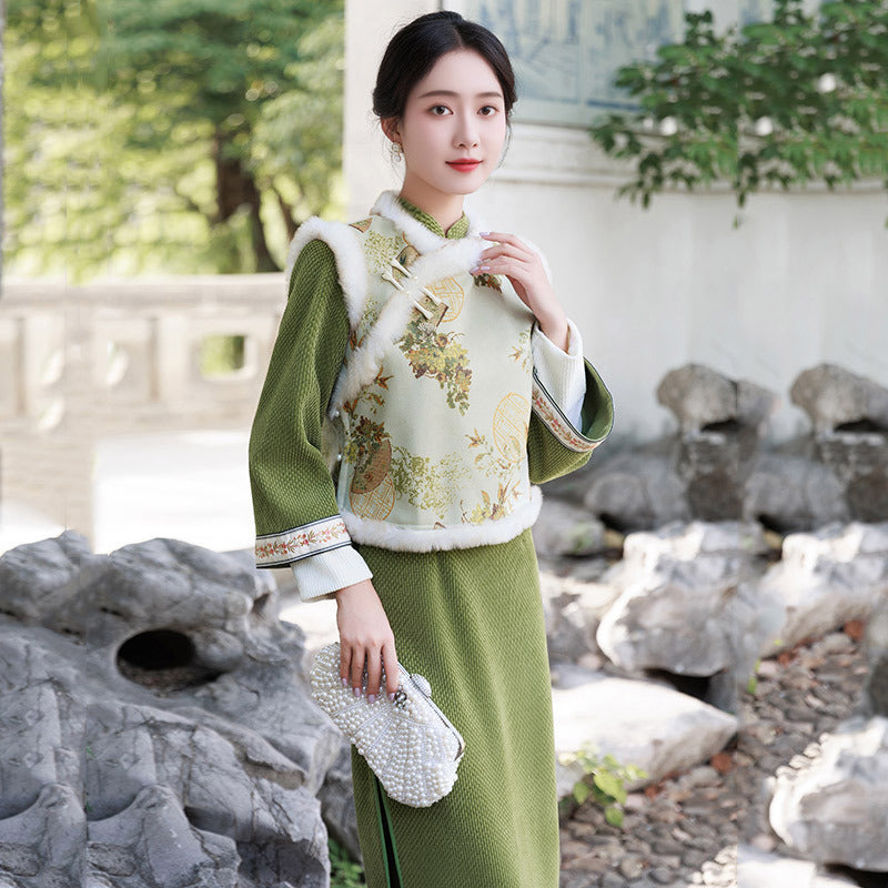 优雅传统汉服——复古中国风花卉刺绣旗袍