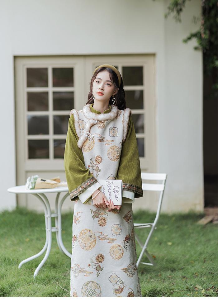 优雅绿色汉服内搭花卉图案背心套装