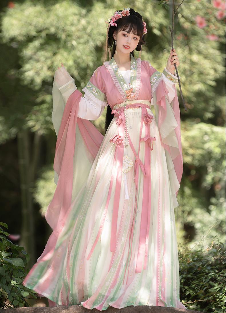 Elegant Tang Dynasty Hanfu Dress with Embroidered Floral Details and Flowing Sleeves