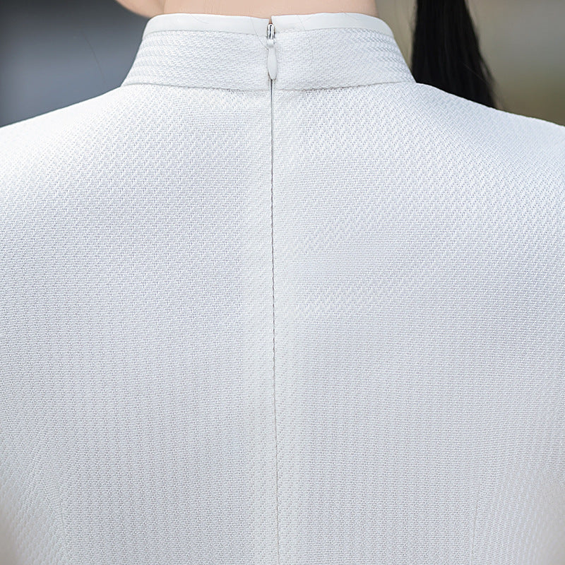 Long Short-Sleeve Embroidered Cheongsam | Slim Mandarin Dress
