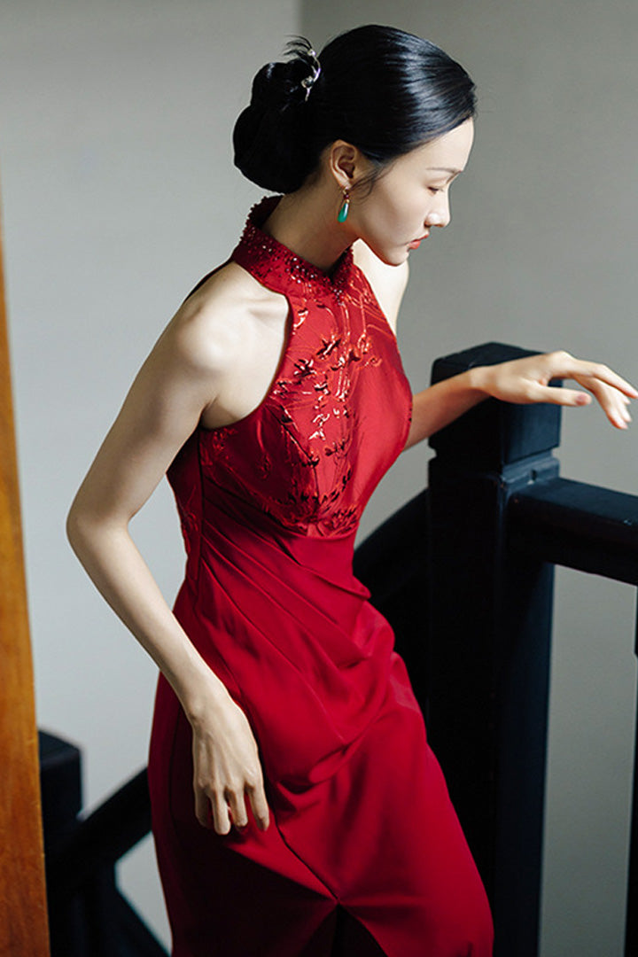 Modern Bridal Qipao Halter Long Gown | Sleeveless Shoulder-Baring