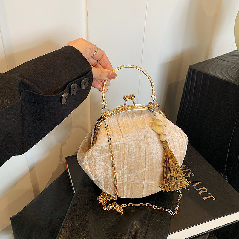 Elegant Bamboo Handle Velvet Evening Bag with Tassel Pendant