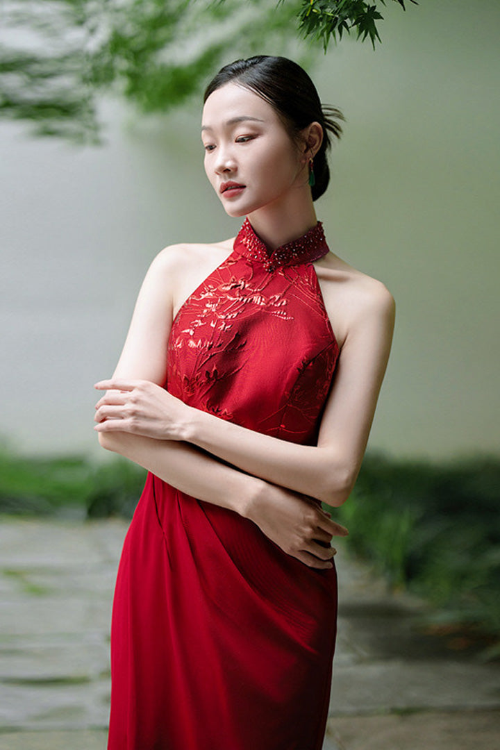 Modern Bridal Qipao Halter Long Gown | Sleeveless Shoulder-Baring