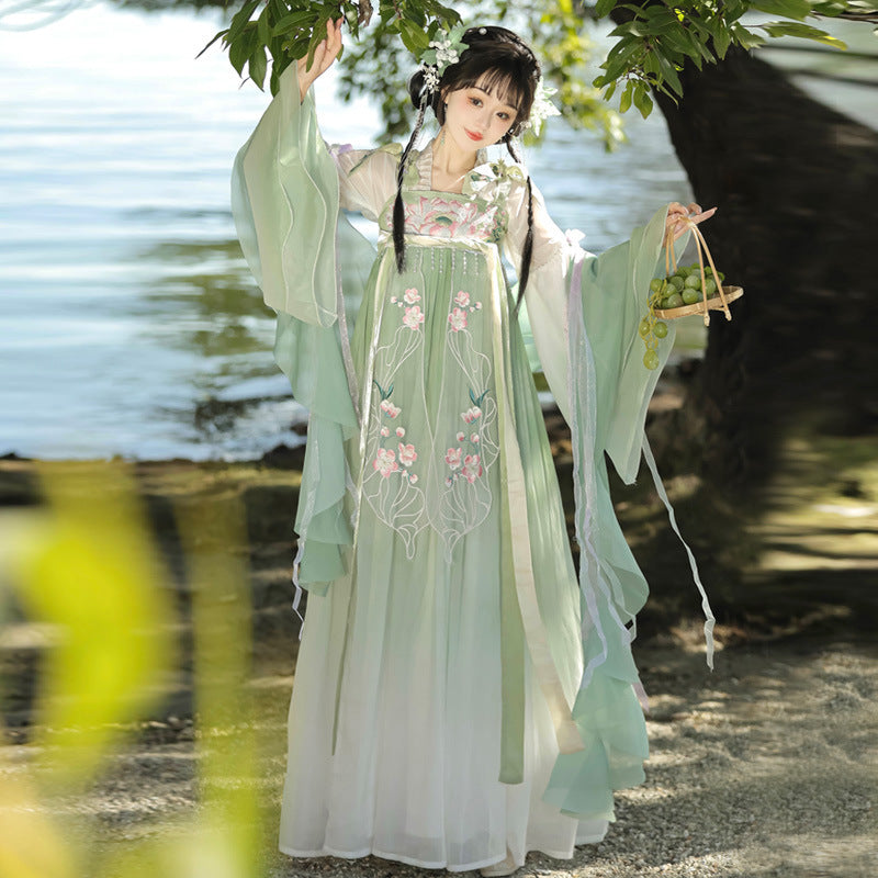 Elegant Green Hanfu Dress With Delicate Floral Embroidery Han Grace Elegant Green Hanfu Dress With Delicate Floral Embroidery Han Grace