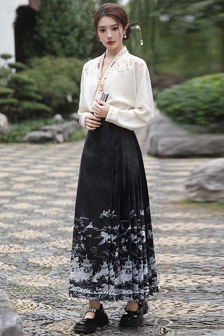 Embroidered Mamianqun Set | Elegant Long Sleeve Hanfu Dress