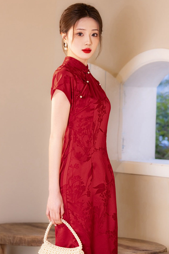 Spring Red Short Sleeve Cheongsam | Elegant Chinese Dress with Subtle Pattern