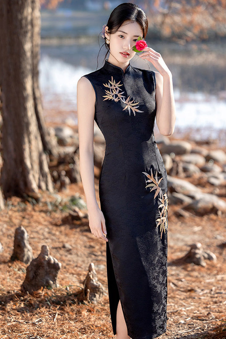 Summer Sleeveless Bamboo Embroidery Qipao | Elegant Mandarin Slim Dress