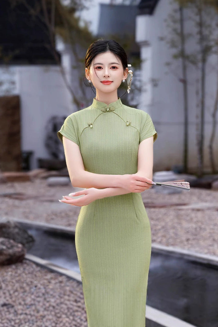 Vintage Elegant Green Qipao Spring Daily High Neck Slim Dress for Mothers - HanGrace Han Grace Vintage Elegant Green Qipao Spring Daily High Neck Slim Dress for Mothers - HanGrace Han Grace