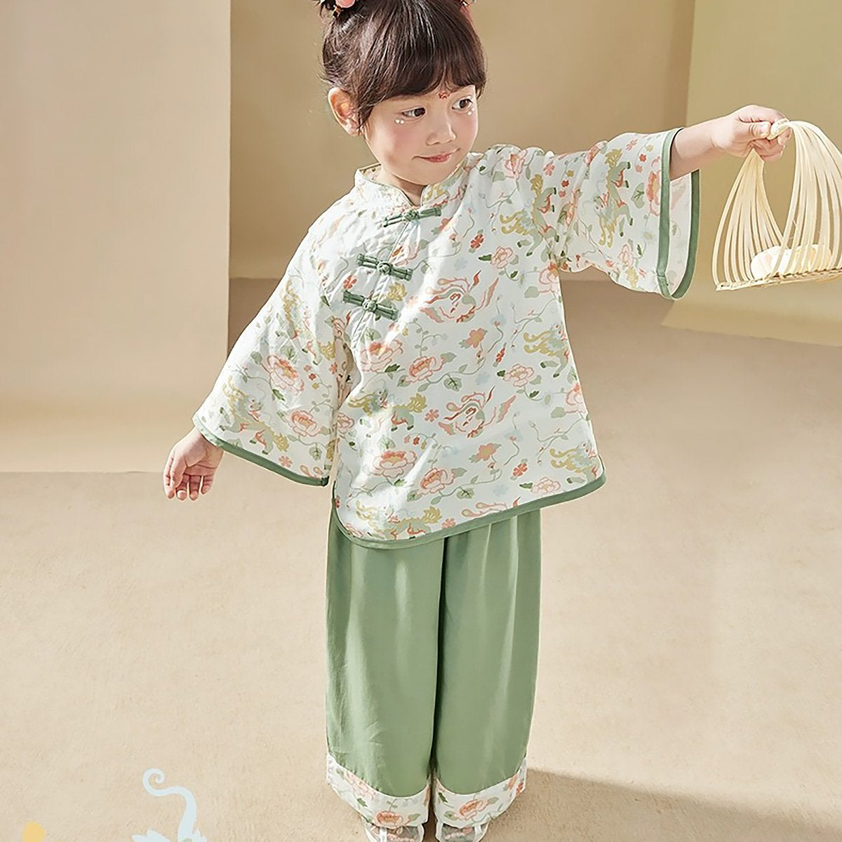 Girls Hanfu Two-Piece Set Traditional New Year Outfit