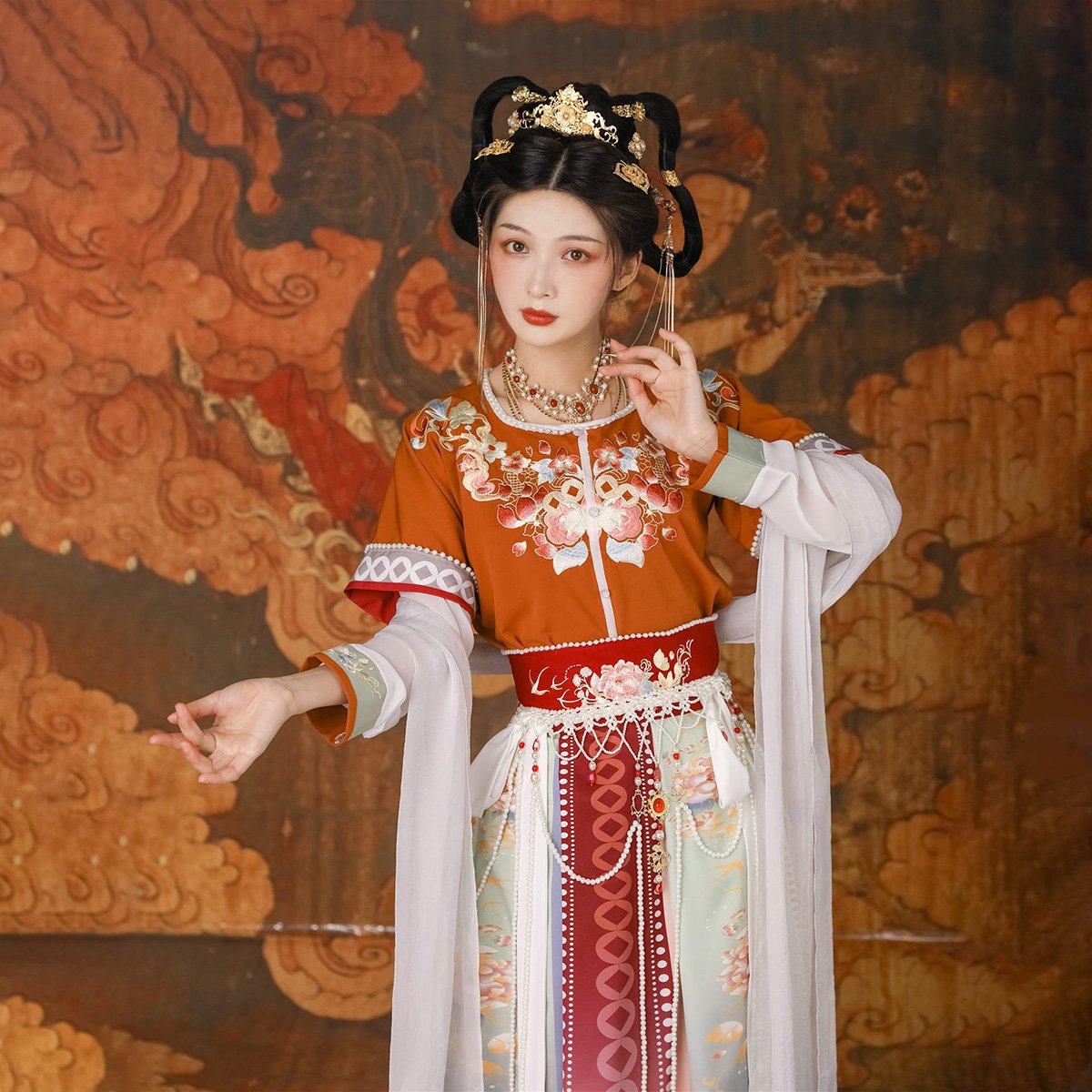 Orange Multicolor Tang Dynesty Hanfu Set - Traditional Embroidered Gown
