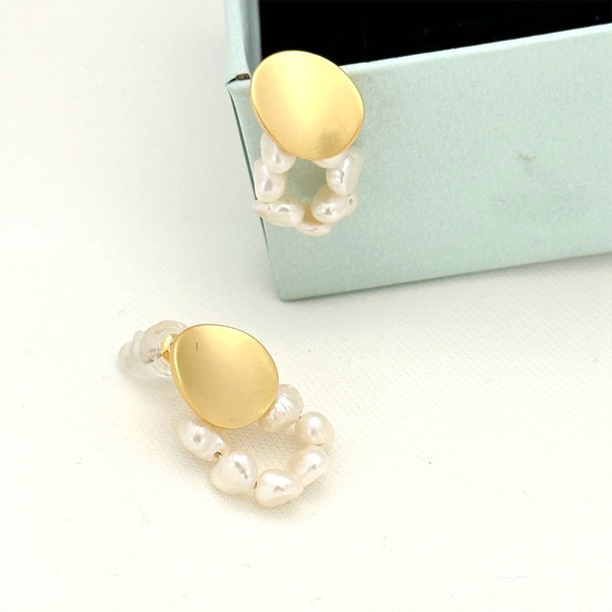 Vintage Pearl Beaded Earrings Simple Versatile Jewelry for Women Elegant Fashion