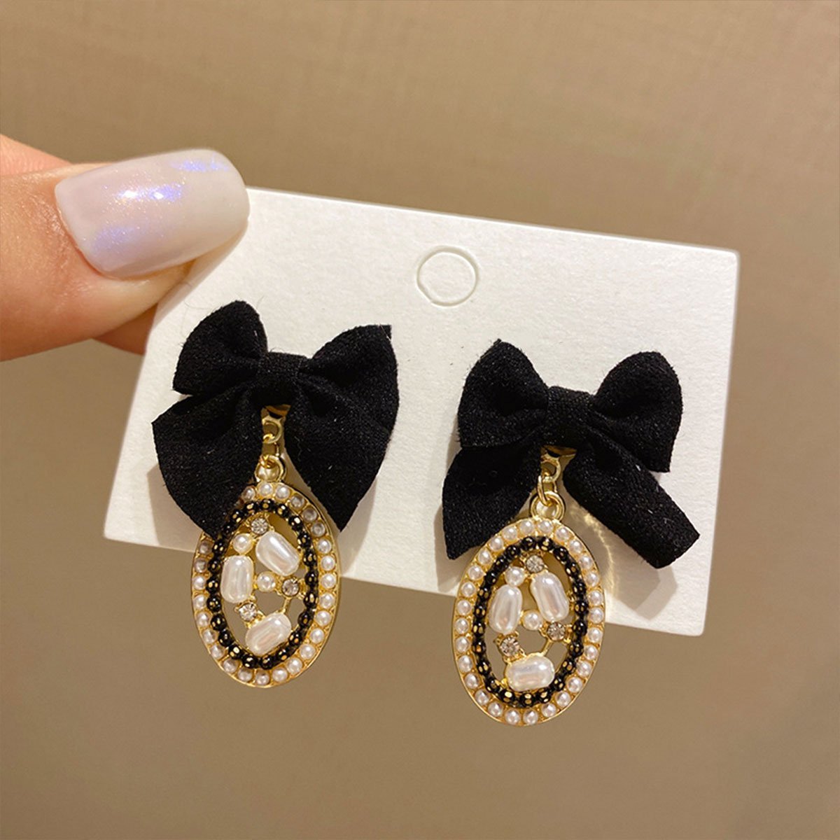 Vintage Oval Earrings for Women Black Bow Elegant Jewelry Fashion Accessories
