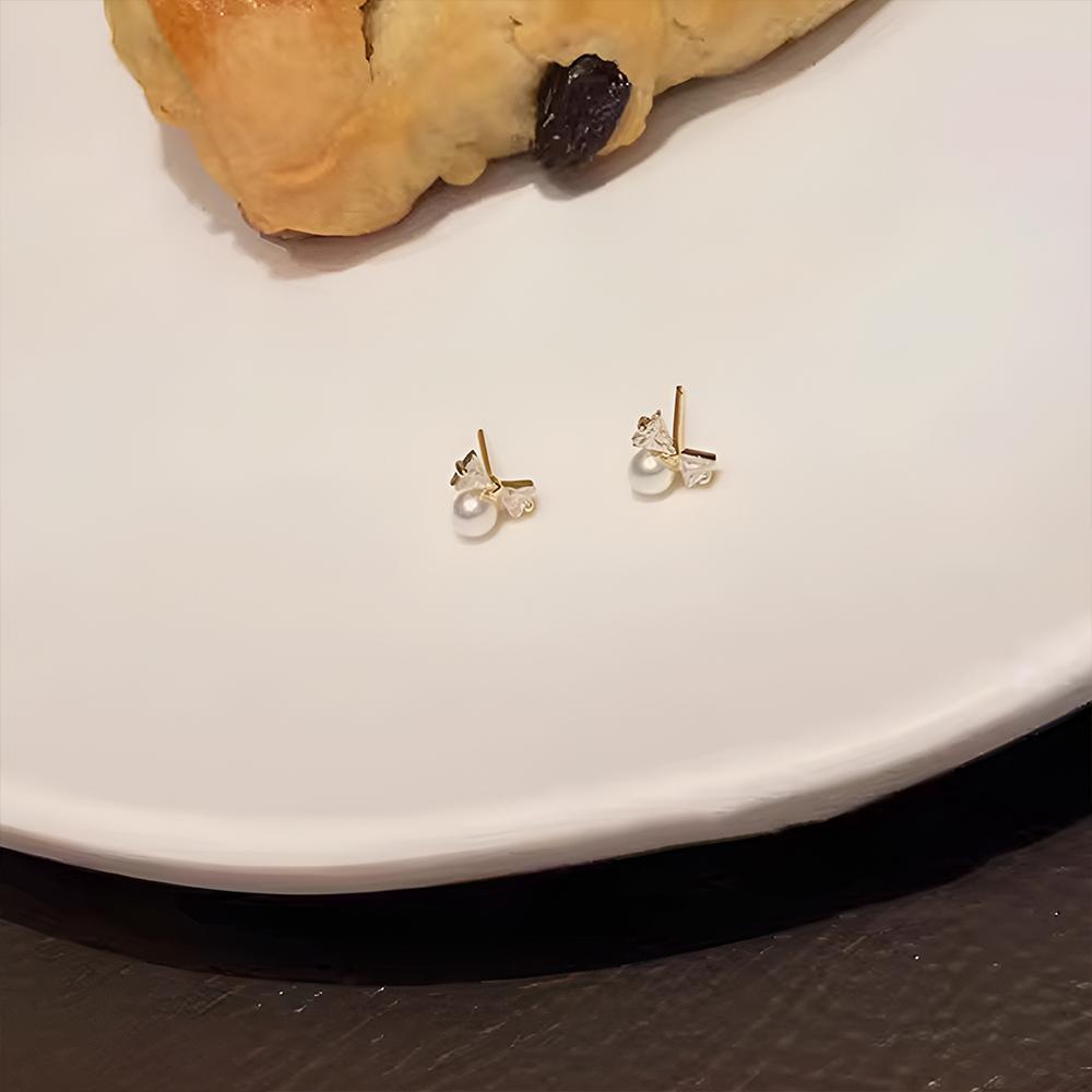 白色锆石水晶珍珠蝴蝶结耳钉,优雅女士最佳礼物