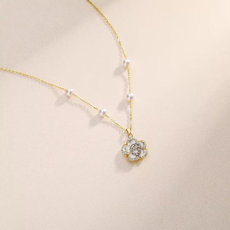 Pearl Flower Bracelet Women Bracelets Charm Hand Chain Titanium Steel Chain