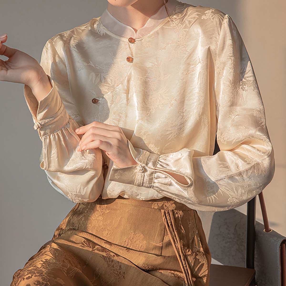 Beige Bamboo Printing Long-Sleeved Shirt