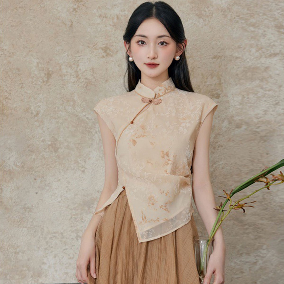 New Chinese Sleeveless Top with Half-body Skirt Set