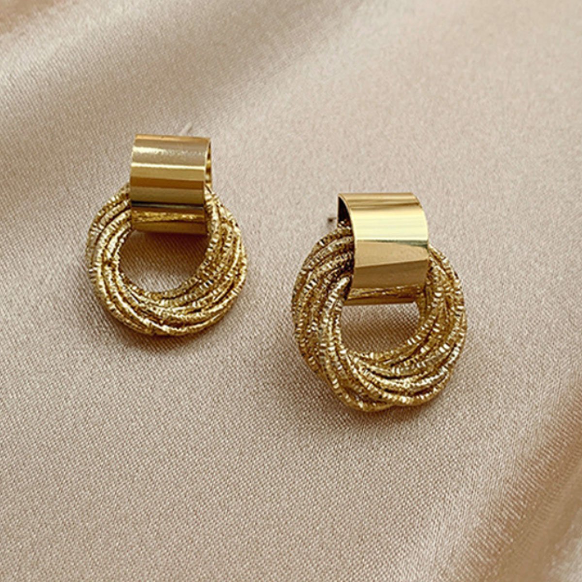Vintage Metal Hoop Earrings Trendy Fashion Jewellery Women Elegant Gift