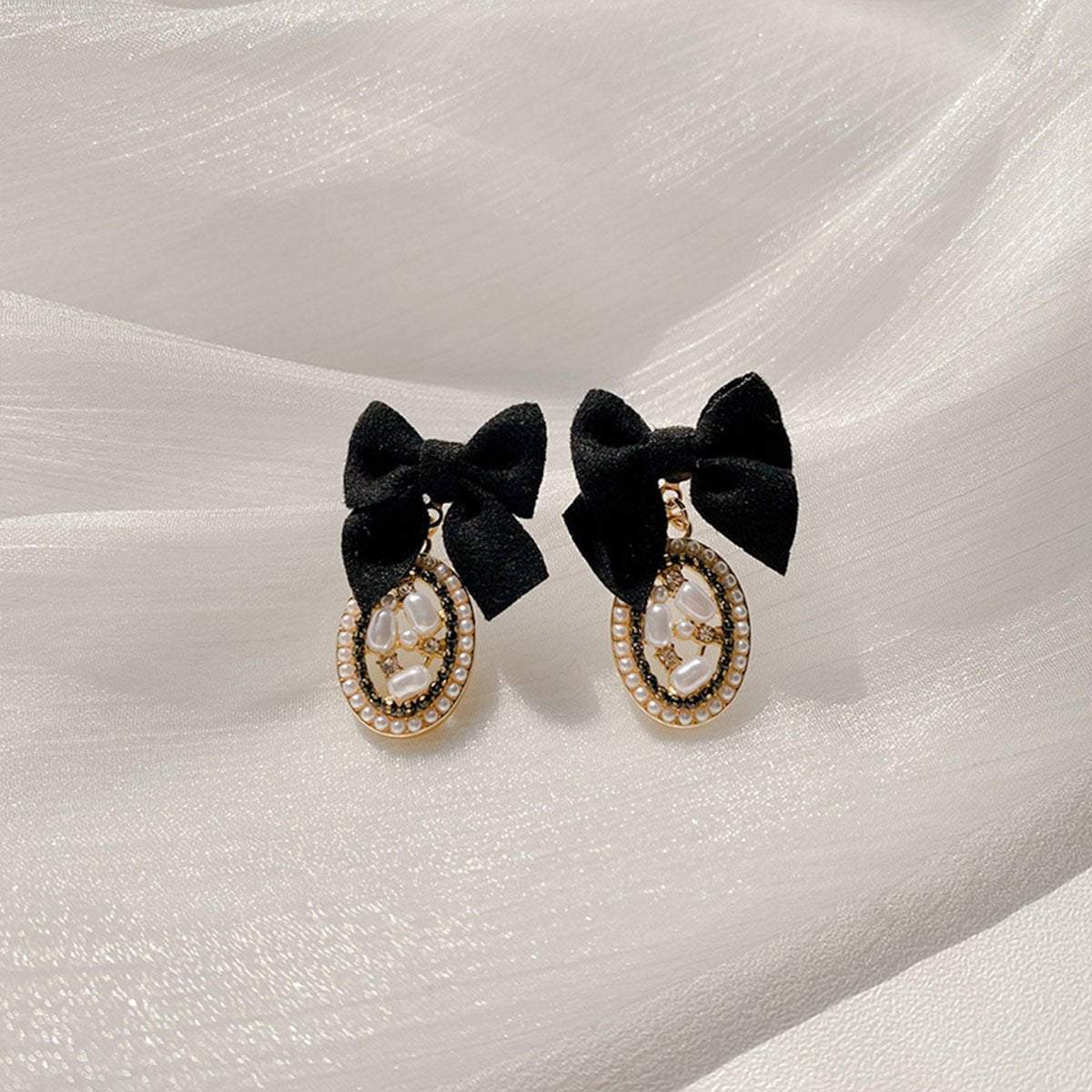 Vintage Oval Earrings for Women Black Bow Elegant Jewelry Fashion Accessories