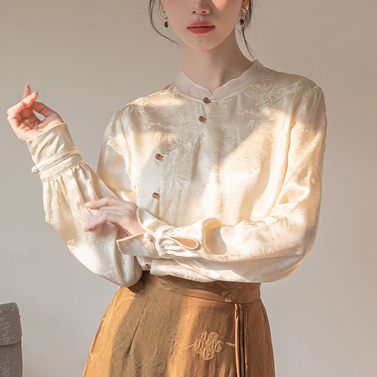 Beige Bamboo Printing Long-Sleeved Shirt