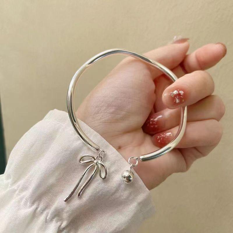 手镯蝴蝶结铃铛手链韩版开口腕链女款银手链