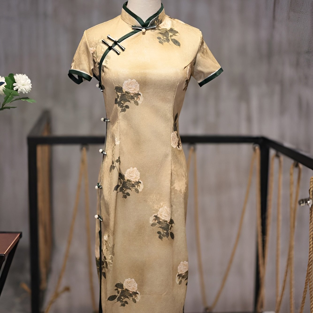 Yellow Wedding Cheongsam-Modern Jacquard Qipao