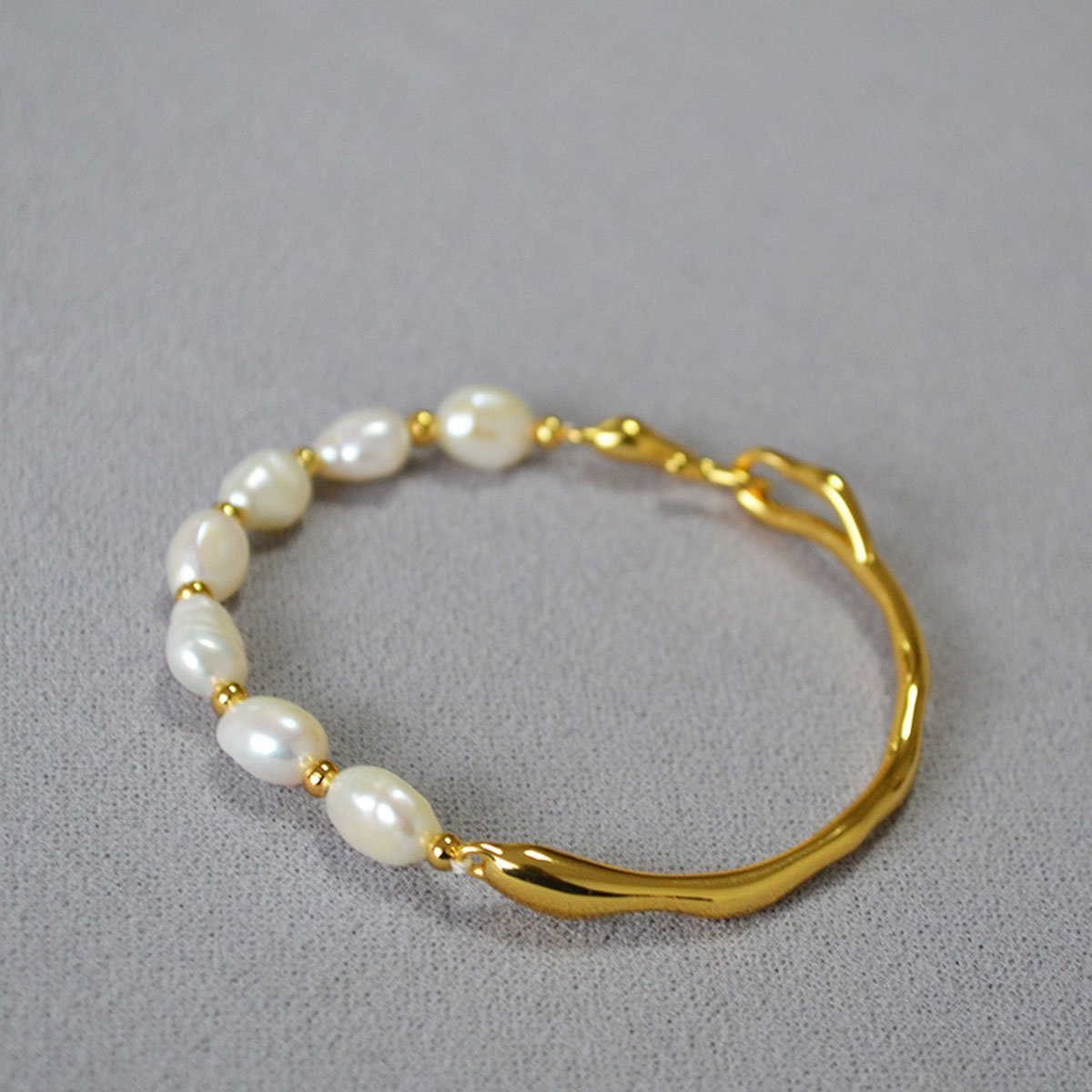 Simple Irregular Freshwater Pearl Necklace and Bracelet Set Elegant Women