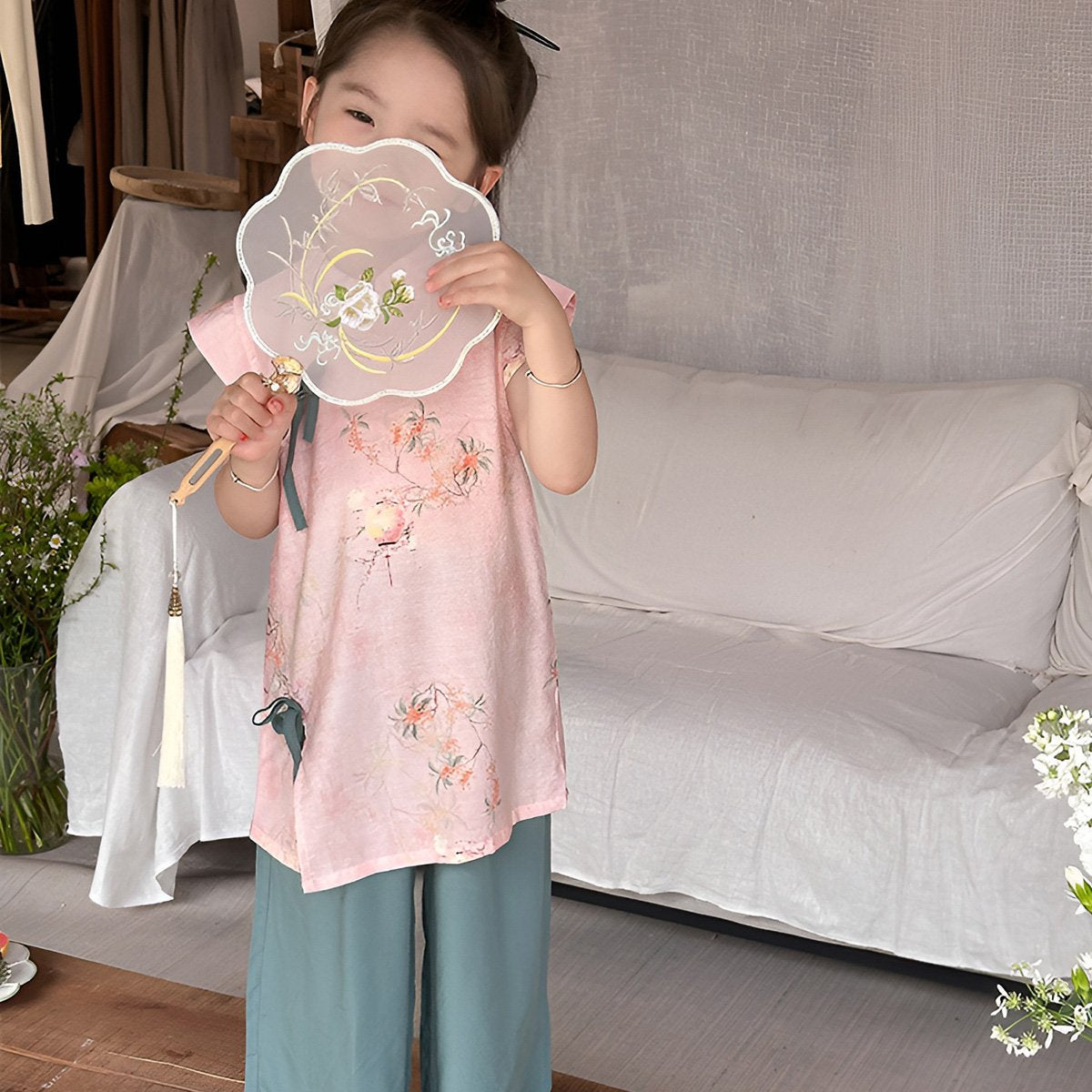 Girls' Embroidered Floral Hanfu Set - Chinese Outfit |