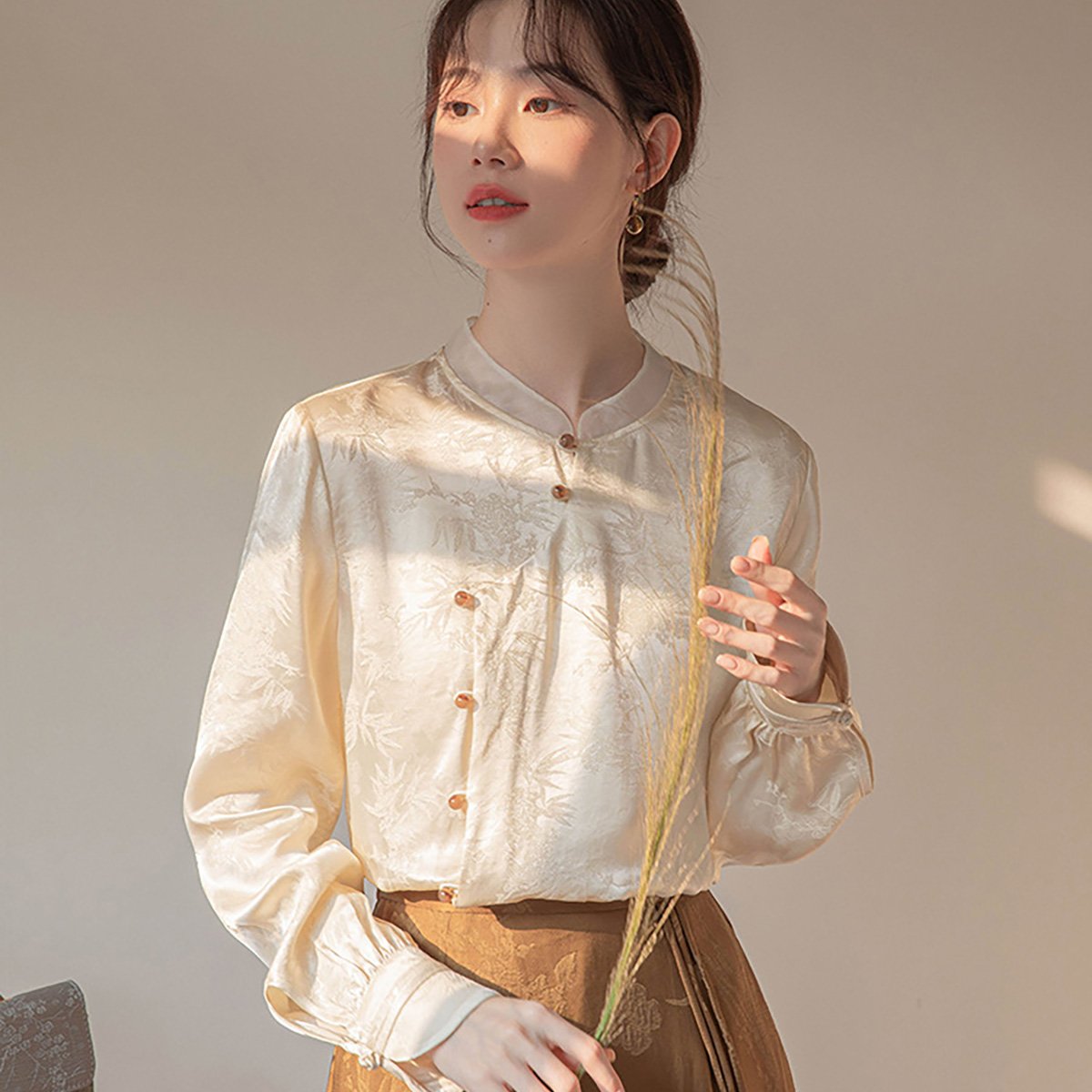Beige Bamboo Printing Long-Sleeved Shirt