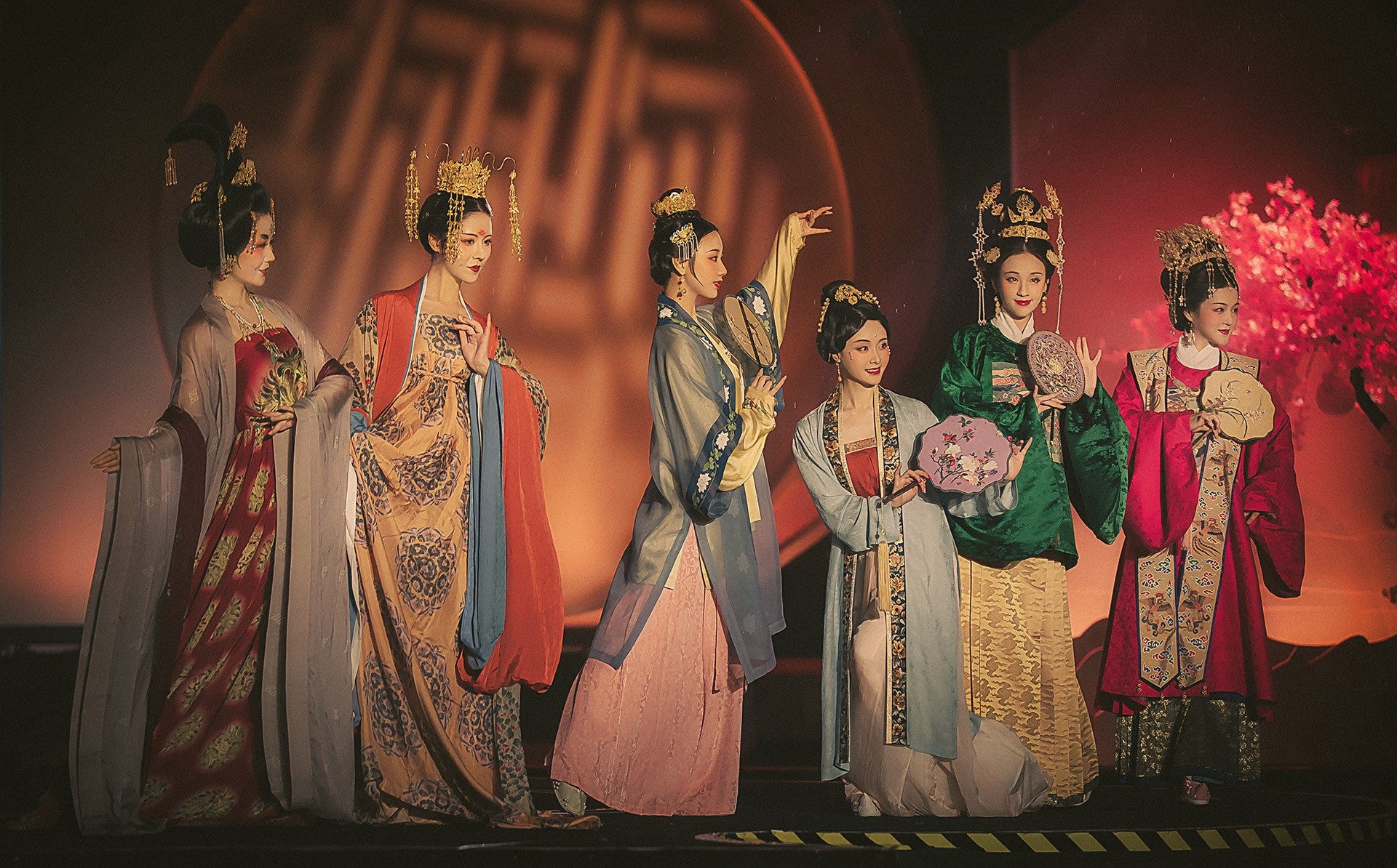 How to choose hanfu by occasion? – Han Grace
