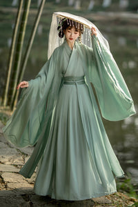 Elegant Wei Jin Dynasty Green Hanfu Dress Traditional Chinese Costume