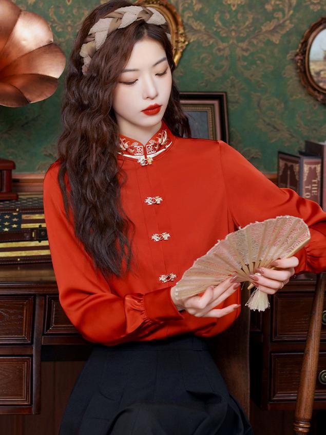 Elegant Chinese Style Silk Blouse with Embroidered Details for Hanfu Pairing