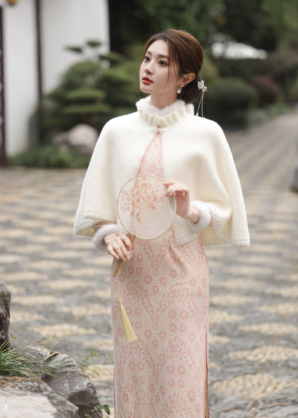Fuzzy Winter Capelet | Ruffled Collar, Pearl Trim, Warm & Hanfu-Friendly