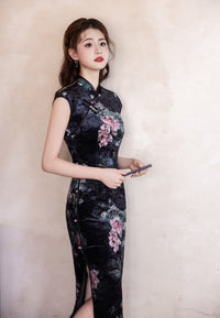 Black Vintage Floral Qipao Maxi | Mandarin Collar & Frog Buttons