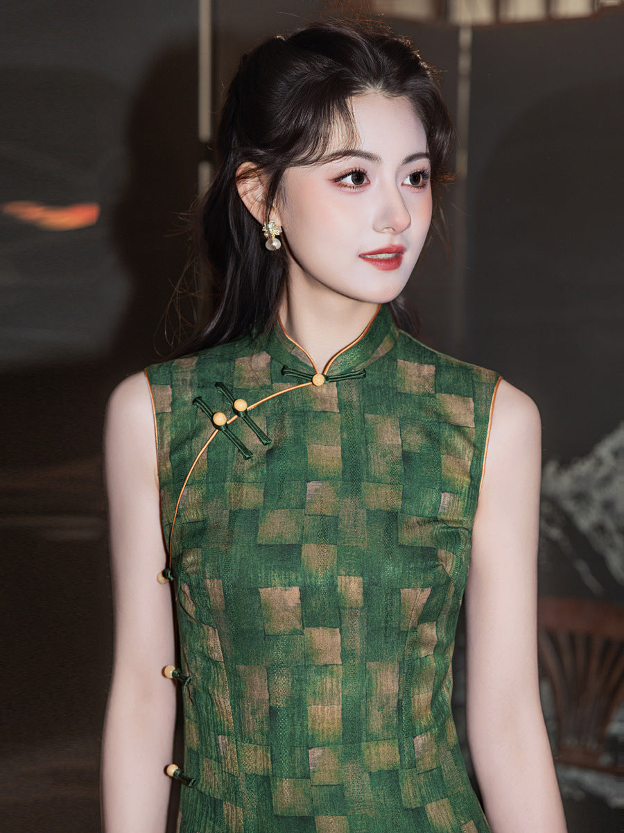 Green Checker Jacquard Sleeveless Qipao Dress | Mandarin Collar Slim Maxi Cheongsam