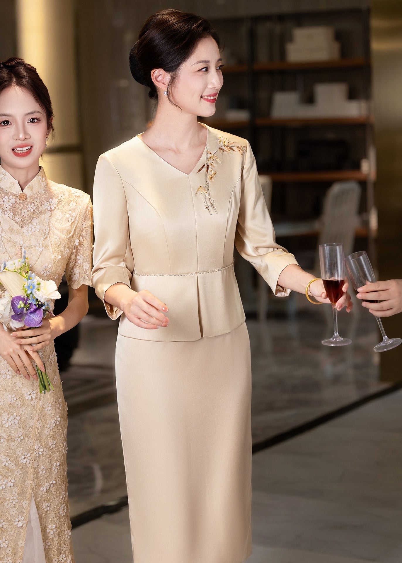 Champagne Mother-of-the-Bride Qipao Set | V-Neck Peplum Top & Midi Skirt