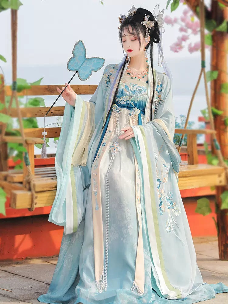 Traditional Chinese Hanfu Dress with Butterfly Embroidery and Flowing Layers