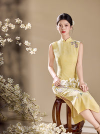 Yellow Jacquard Sleeveless Qipao Maxi Dress | Mandarin Collar Slim Slit Cheongsam