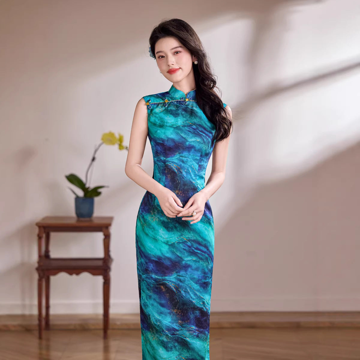 Peacock Blue Ink-Wash Sleeveless Qipao Maxi Dress | Mandarin Collar Slit Cheongsam